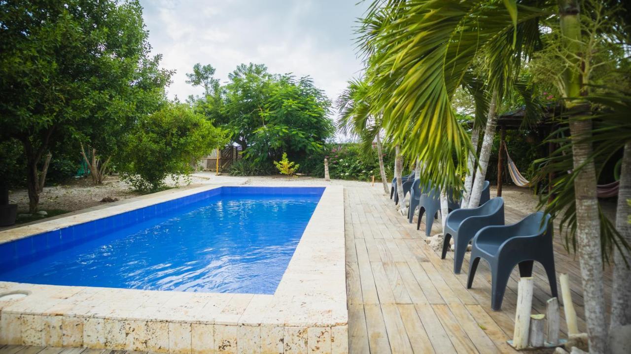 Amalife Beach Club & Hotel Тьерра-Бомба Экстерьер фото