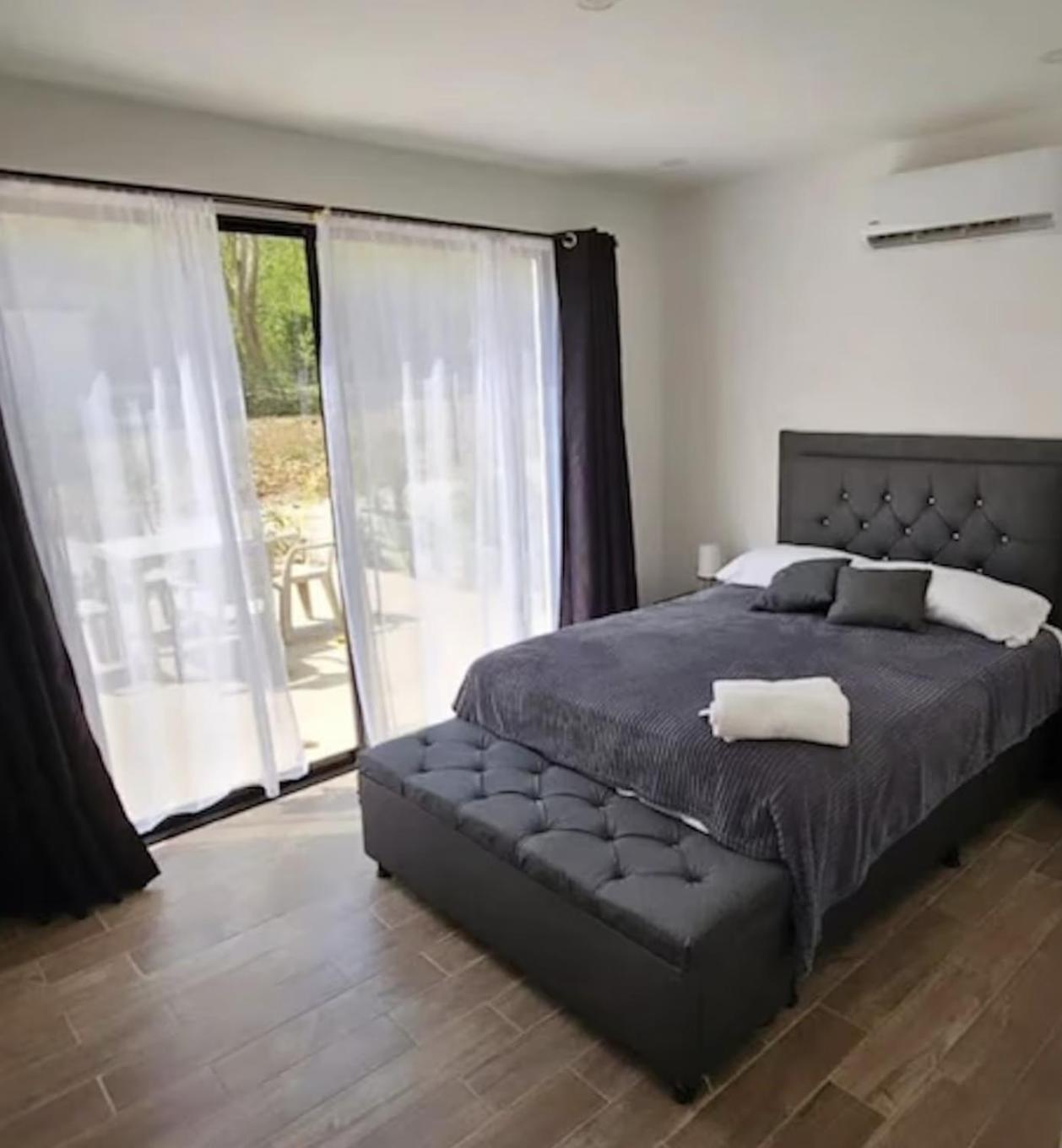 Amalife Beach Club & Hotel Тьерра-Бомба Экстерьер фото
